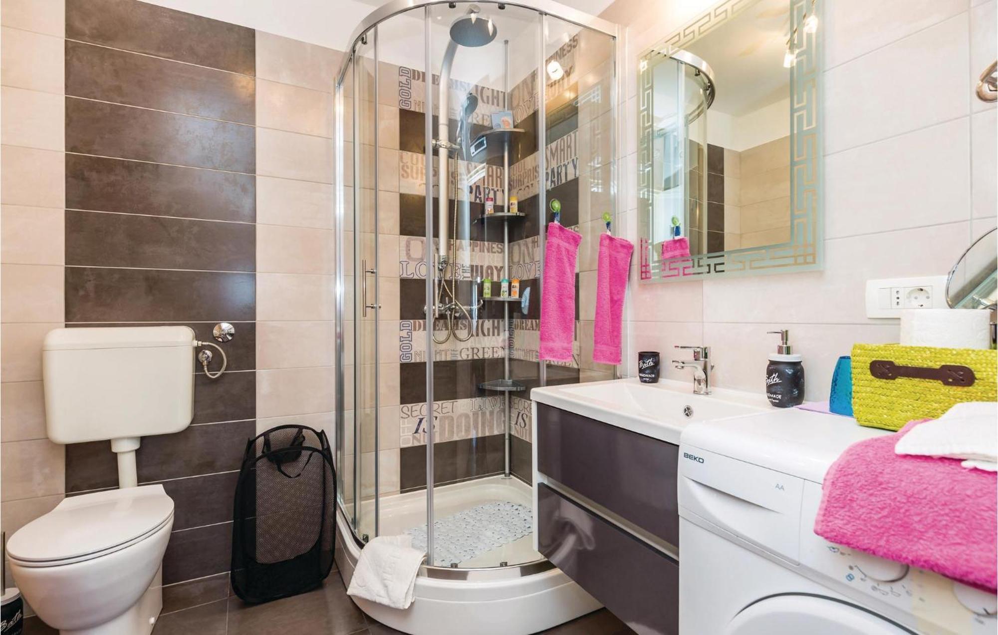 Gorgeous Apartment In Rijeka With Wifi Esterno foto